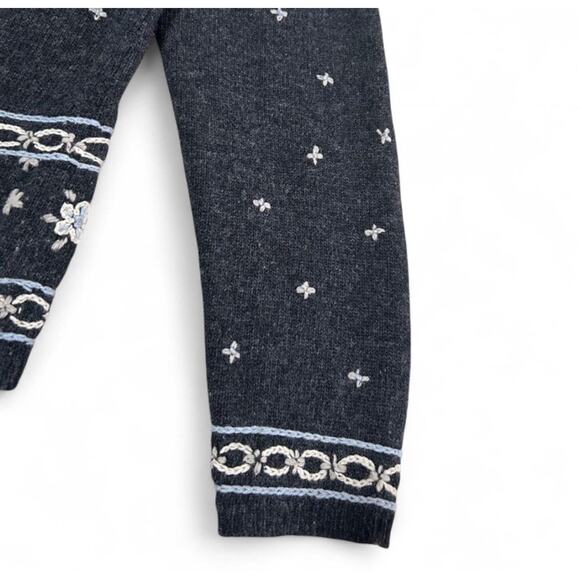 Vintage 100% Wool Woman’s Grey Button Up Cardigan Sweater Floral Embroidered XL - Picture 5 of 7